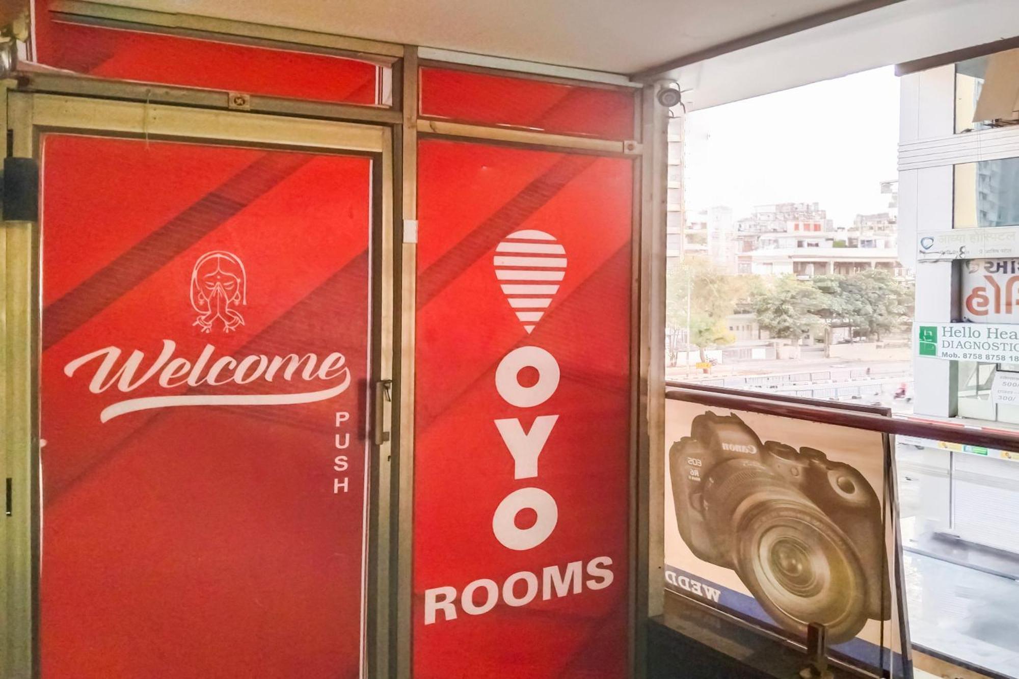Hotel O Day Night Rooms Surat Eksteriør bilde