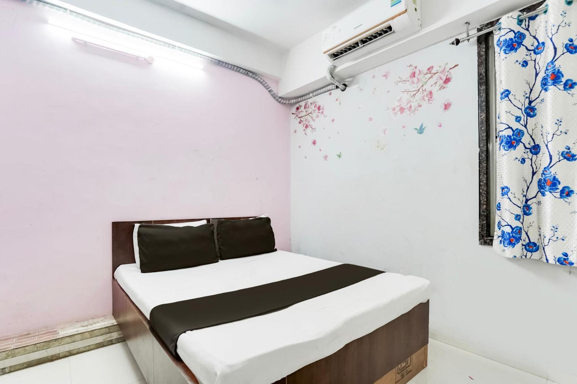Hotel O Day Night Rooms Surat Eksteriør bilde